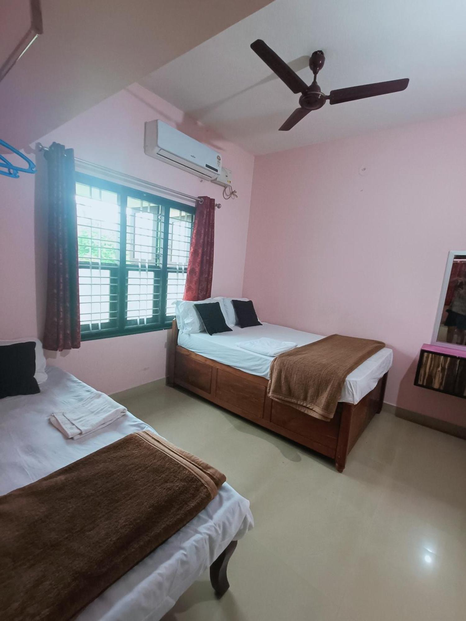 Maanyatha Home Stay مانيبال الغرفة الصورة