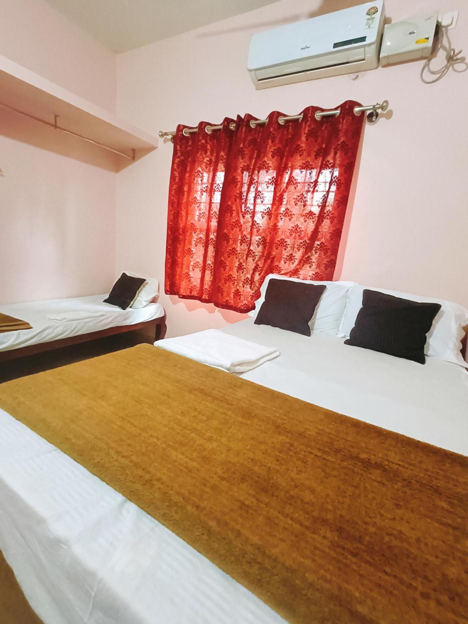 Maanyatha Home Stay مانيبال الغرفة الصورة